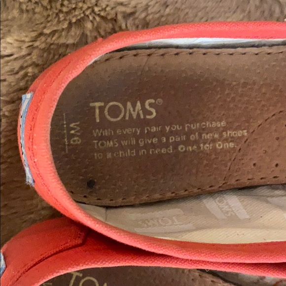 Adorable statement flats - Picture 4 of 4